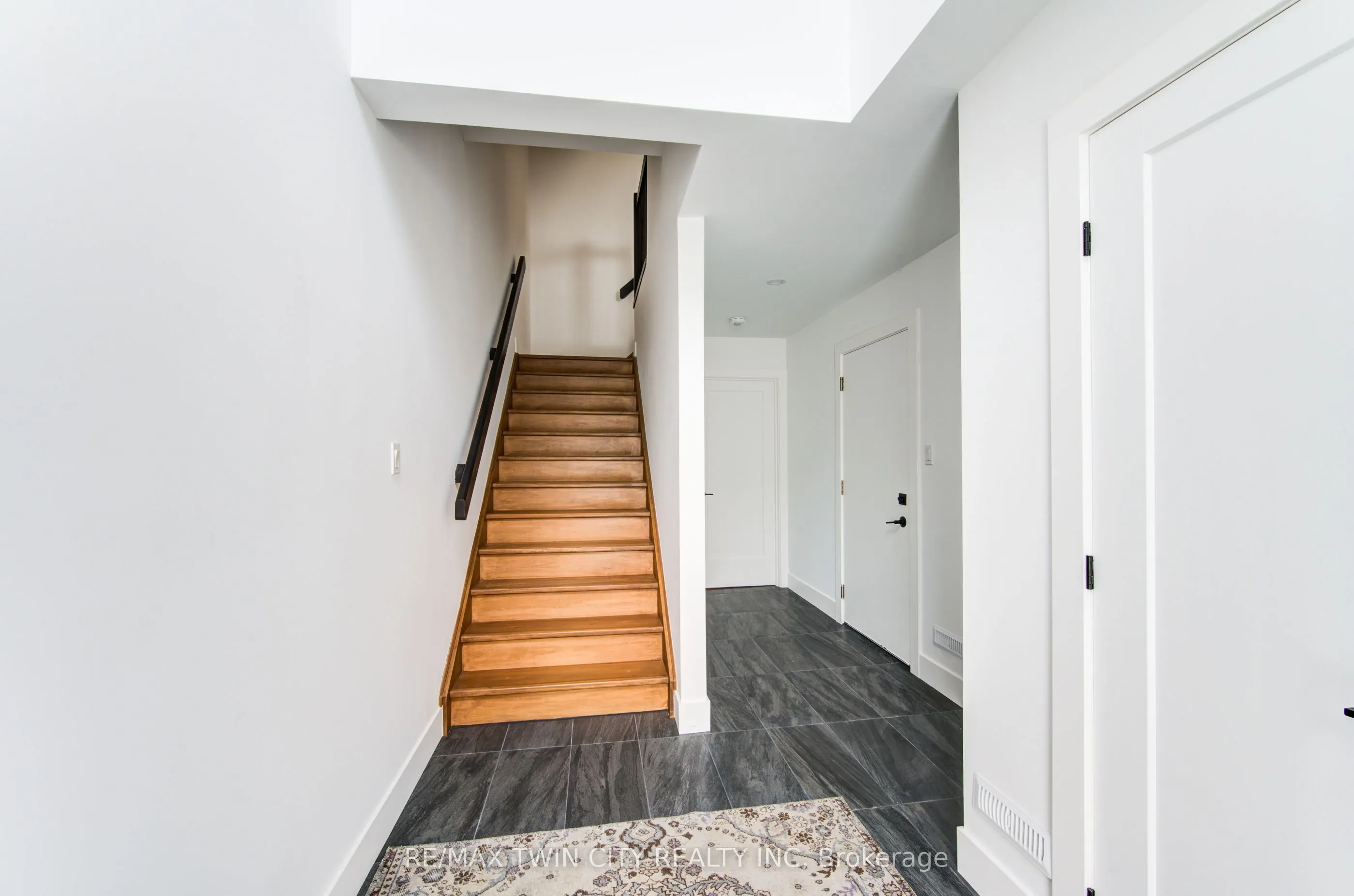 4222 Lismer Lane, #14