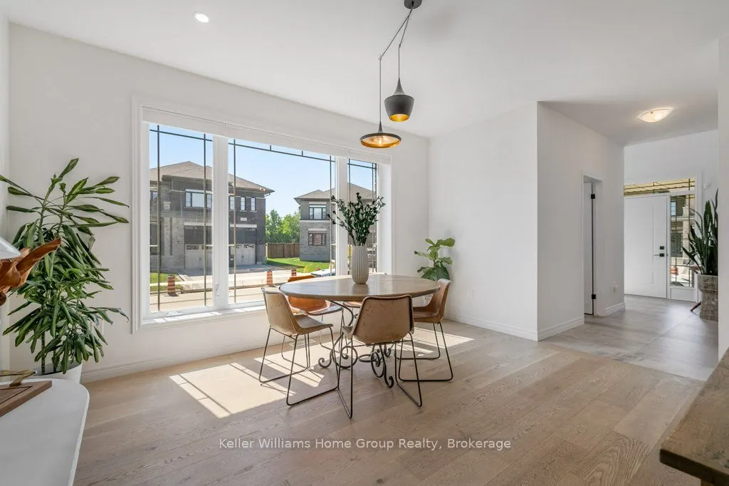 48 MACALISTER BOULEVARD