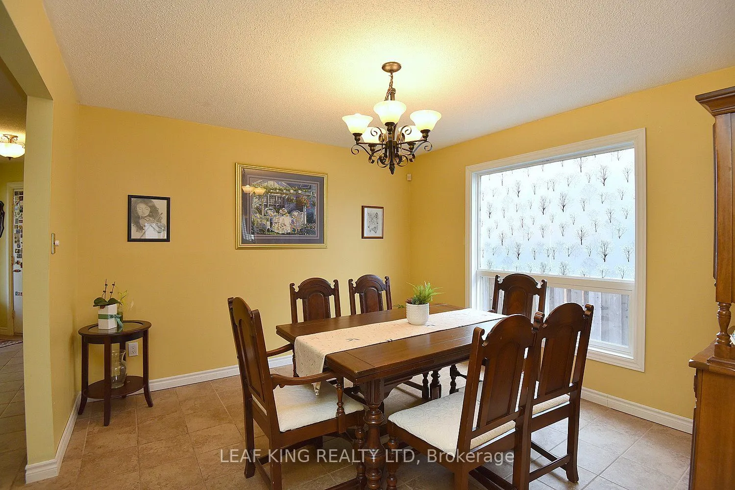 43 Niska Drive