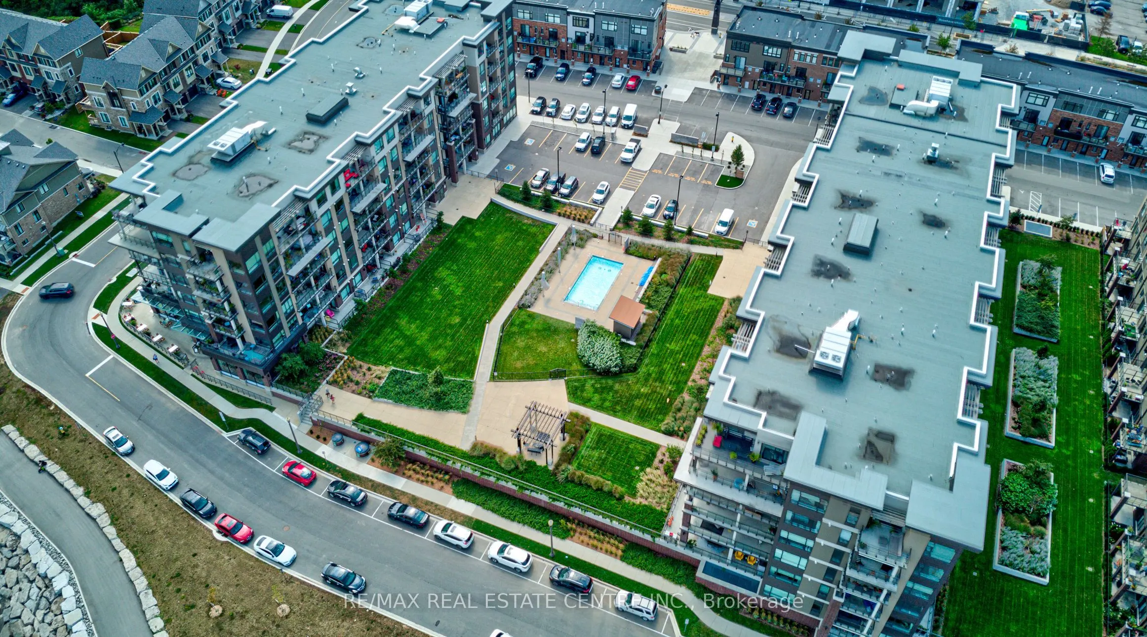 407-409 Main Street W
