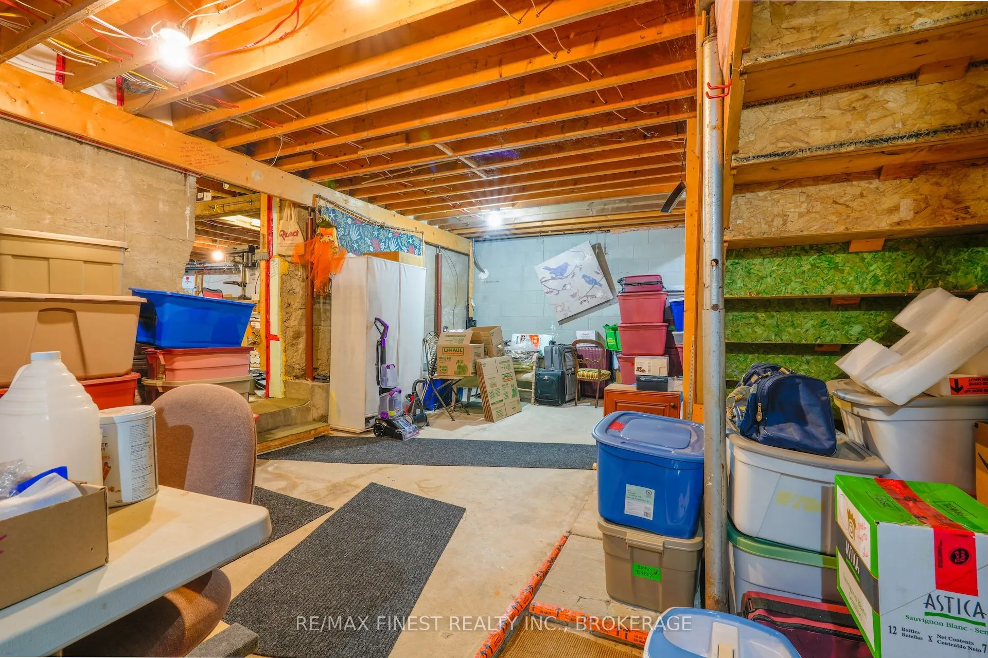 1687 Harten Lane