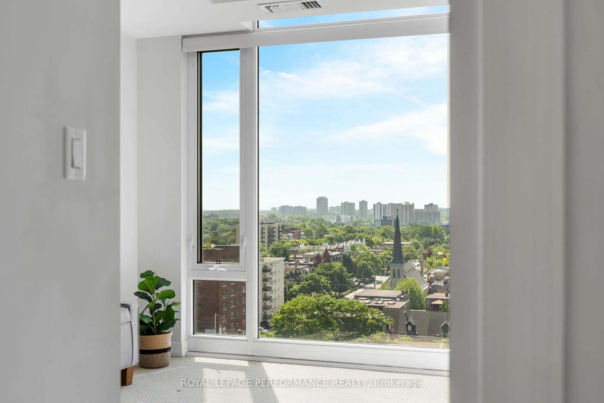 238 Besserer Street, #1504