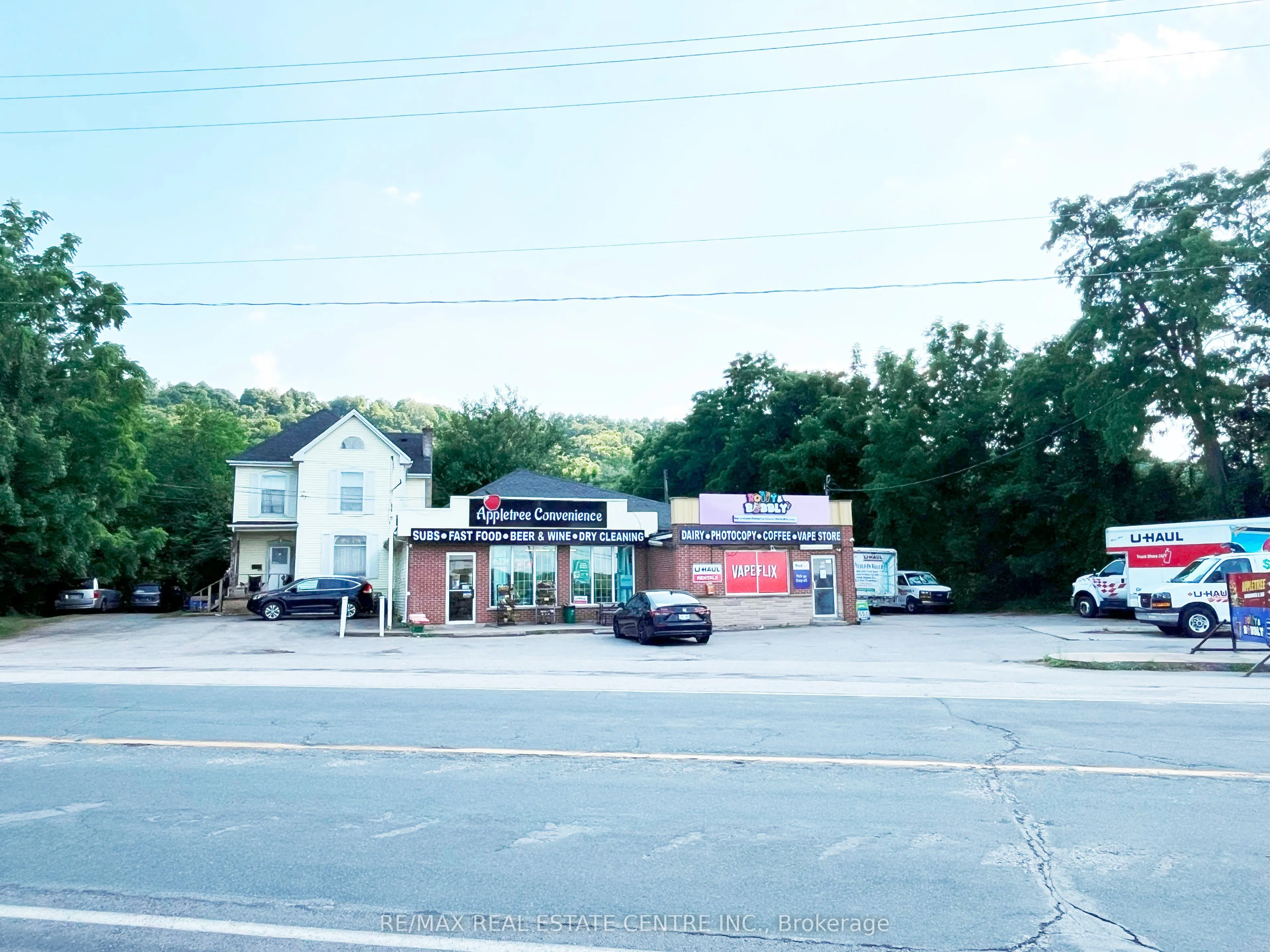 407-409 Main Street W
