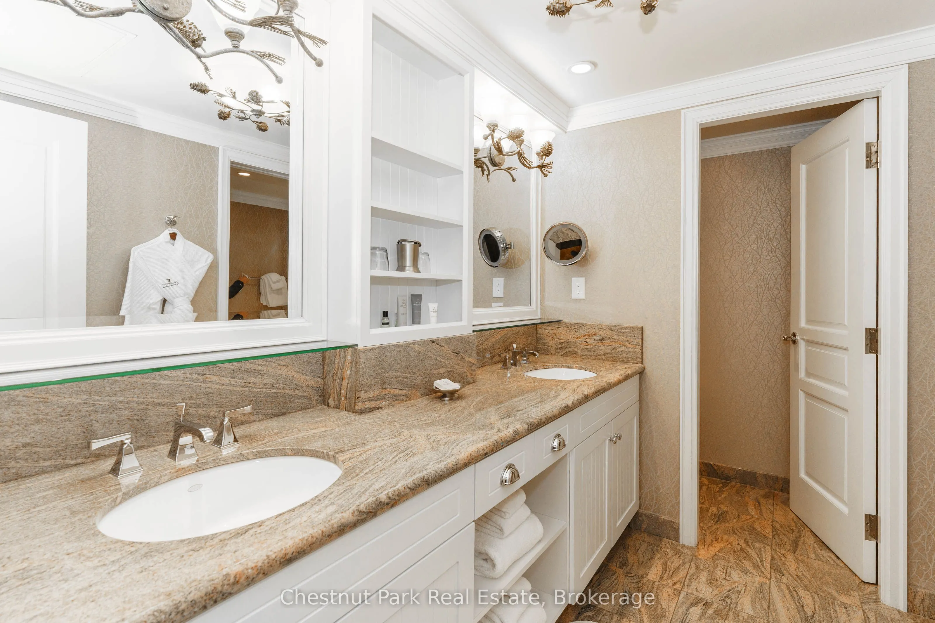 1050 PAIGNTON HOUSE Road, #1225