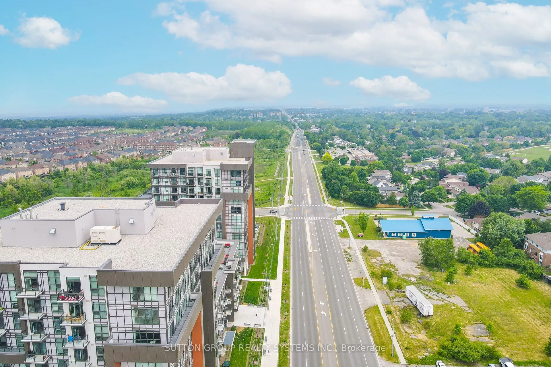 460 Dundas Street E, #231