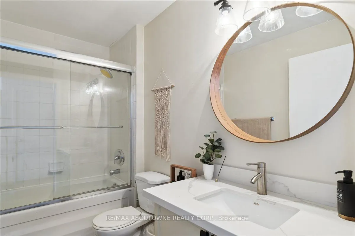404 King Street W, #232