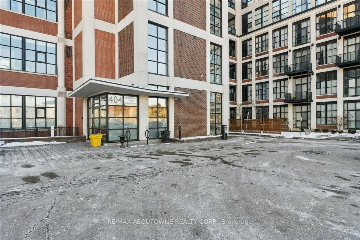 404 King Street W, #232