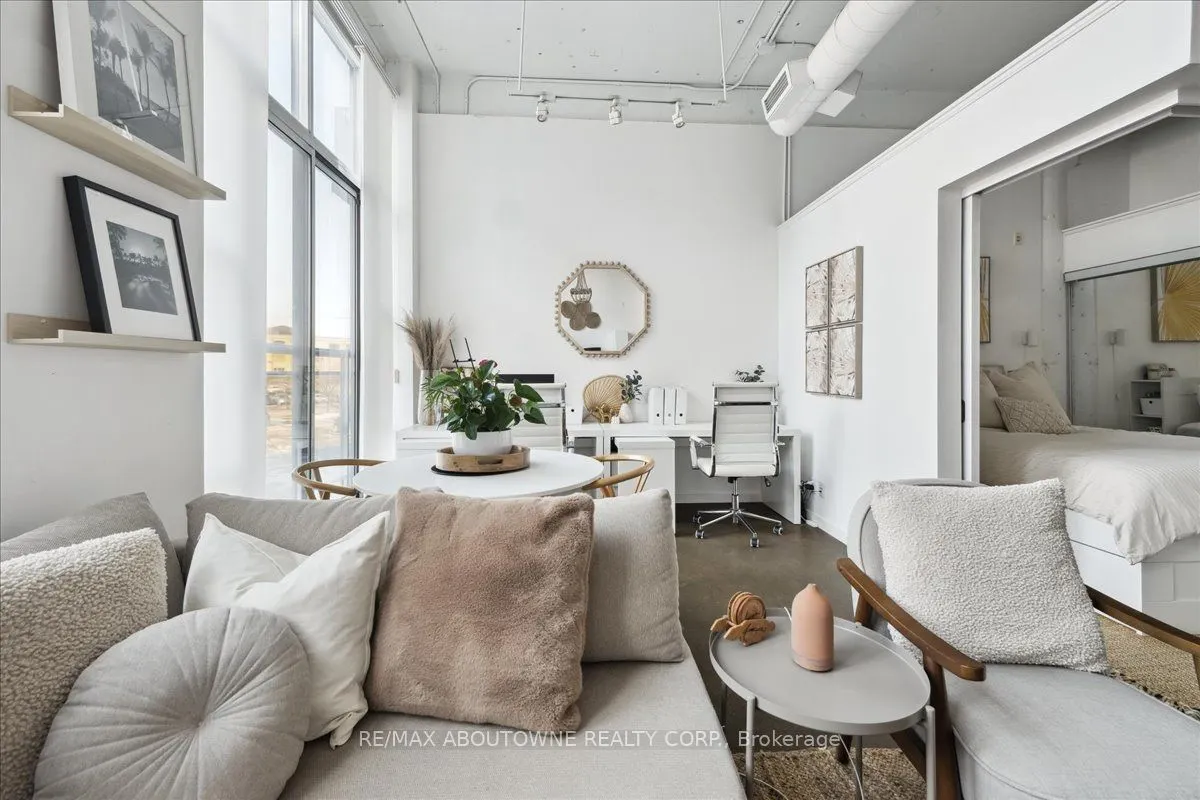 404 King Street W, #232
