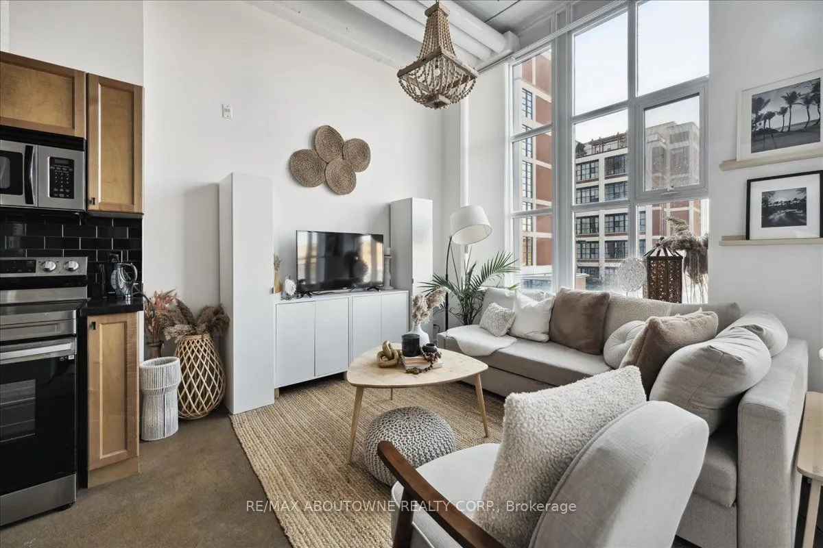 404 King Street W, #232