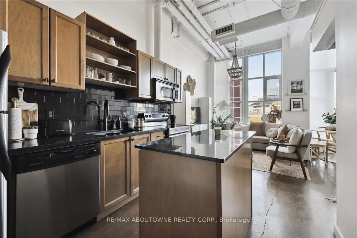 404 King Street W, #232