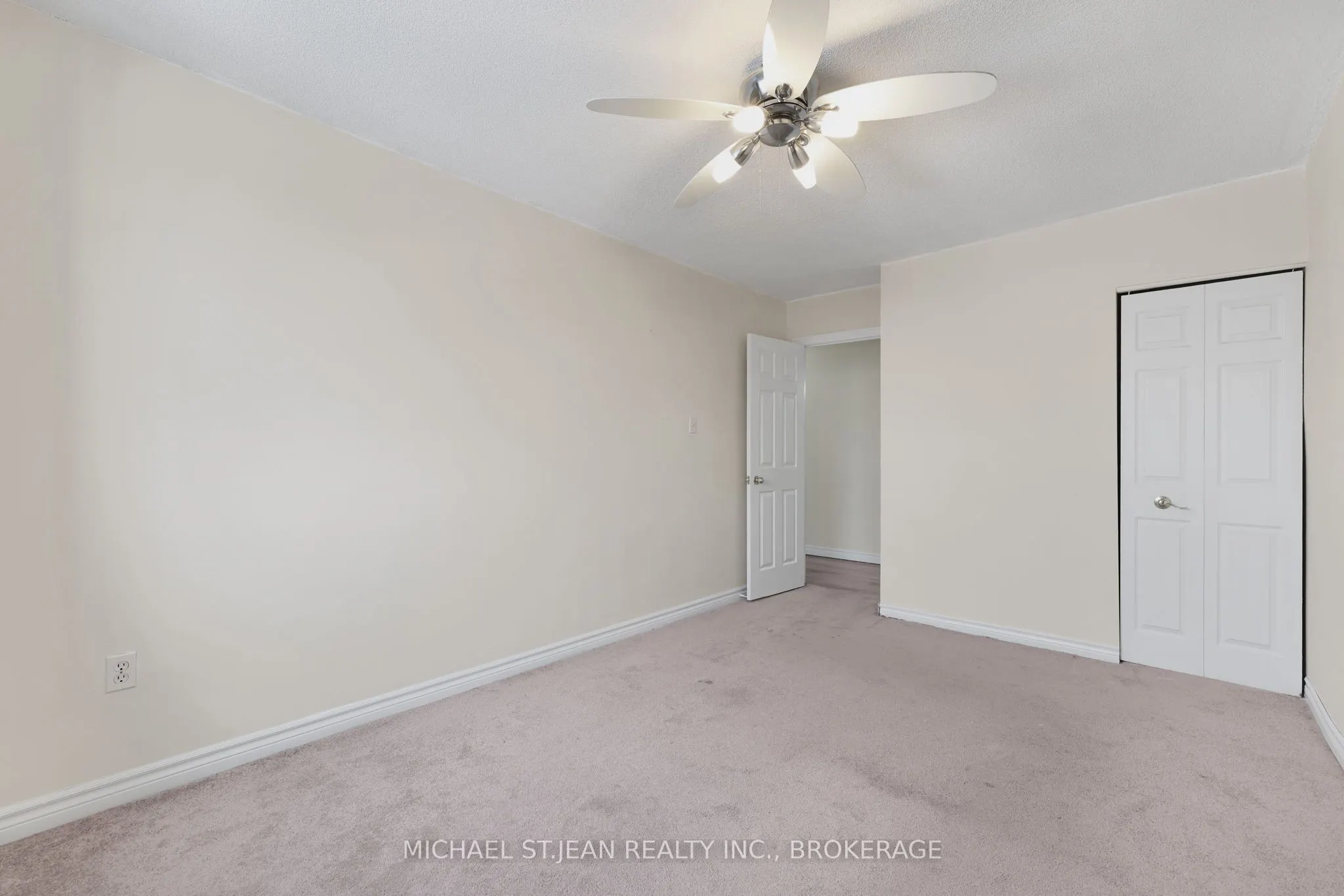 851 Queenston Road, #802