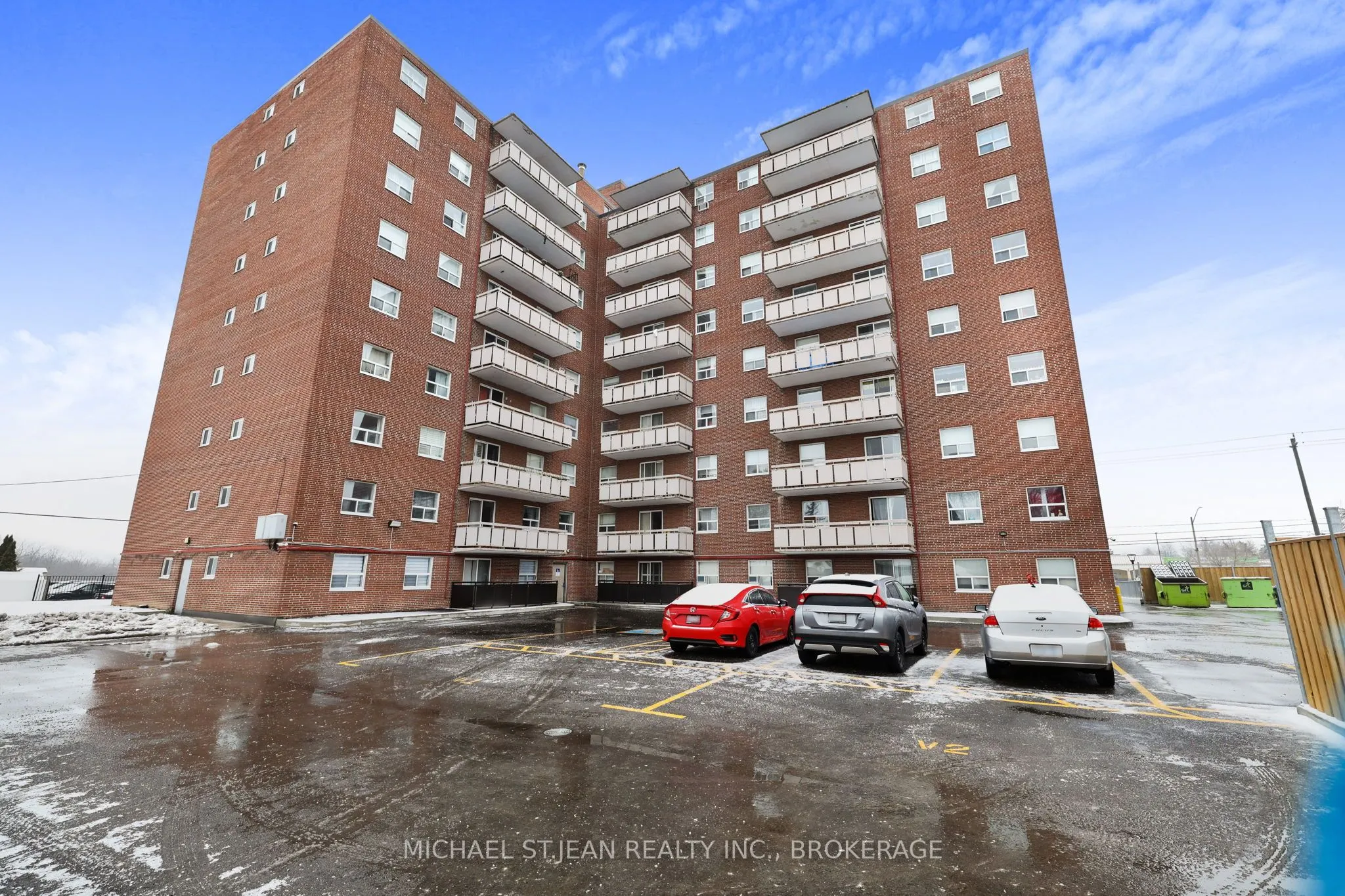 851 Queenston Road, #802