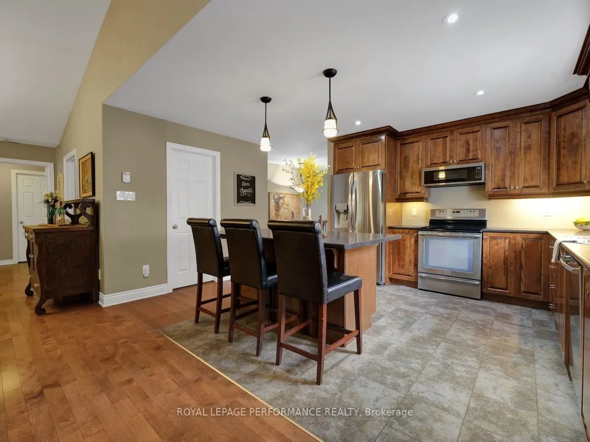 128 Station Trail