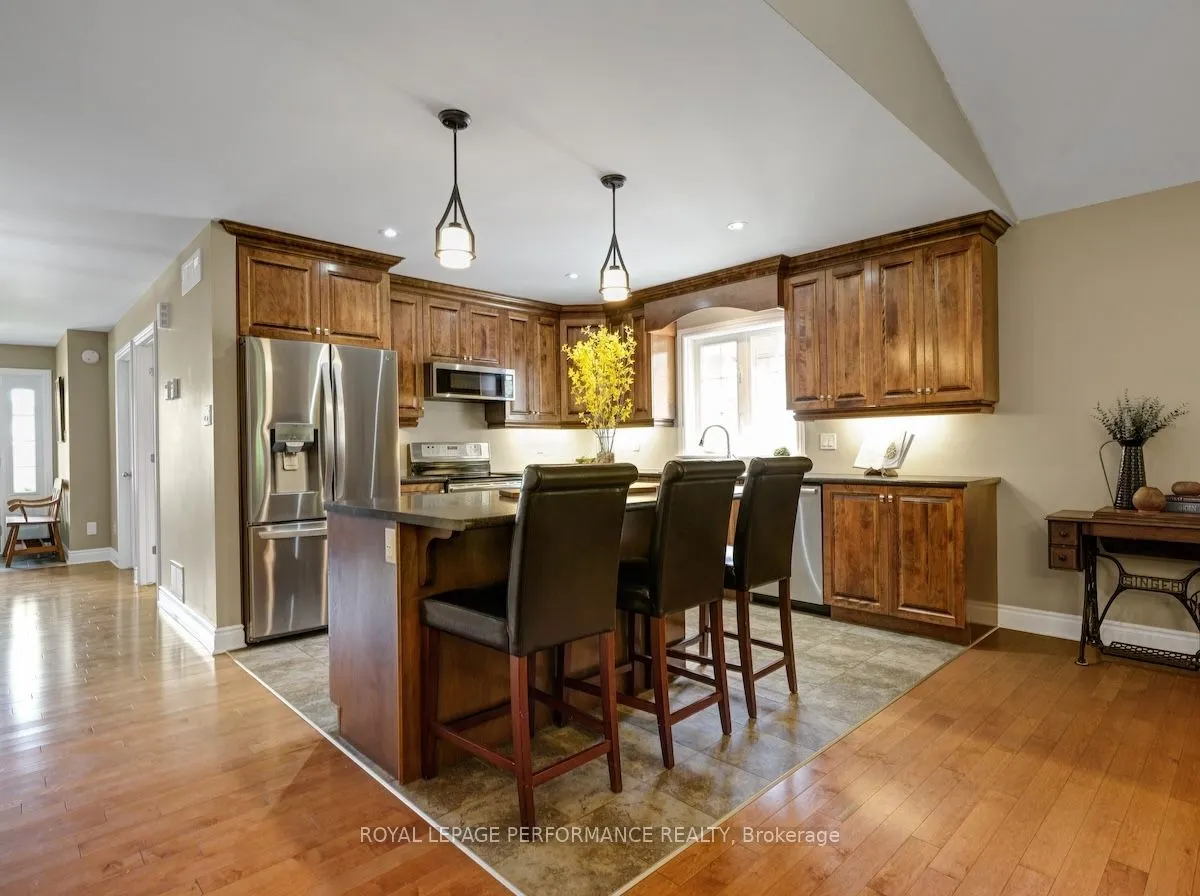 128 Station Trail