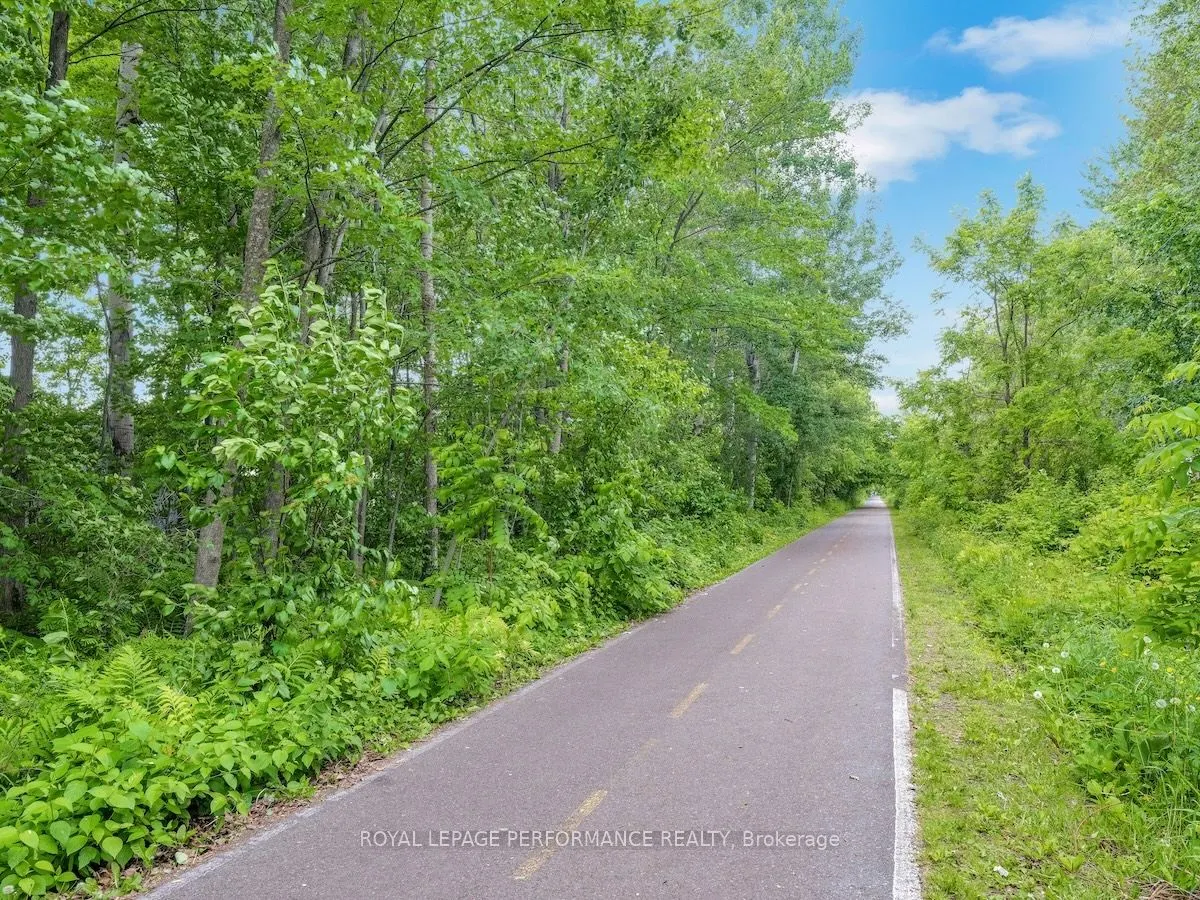 128 Station Trail
