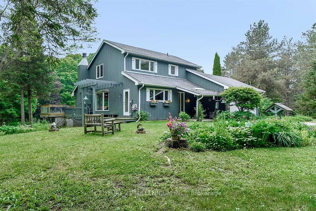 248504 5 Sideroad