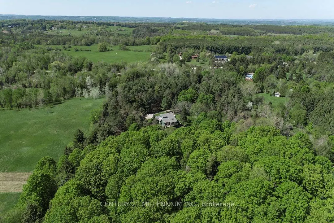 248504 5 Sideroad