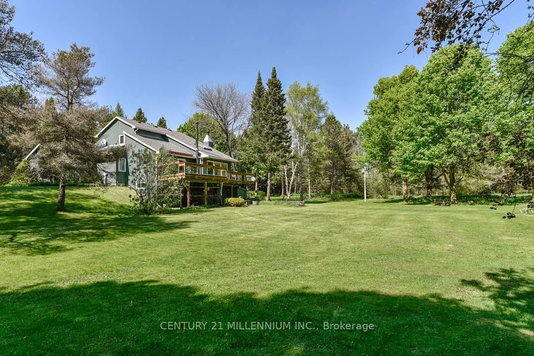 248504 5 Sideroad