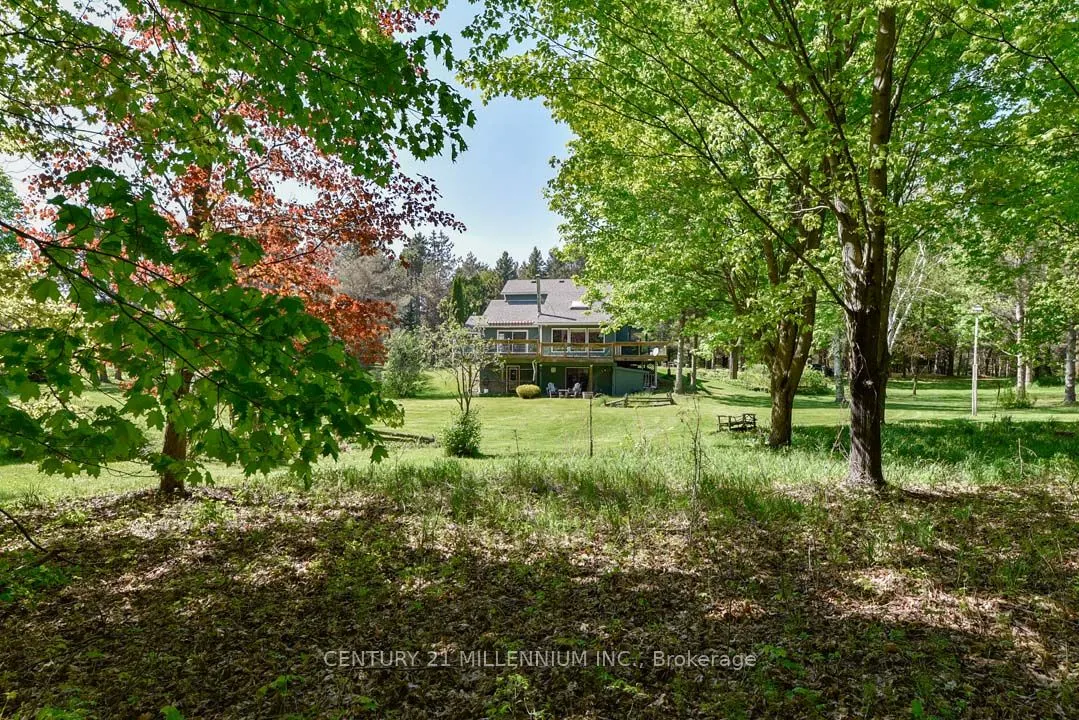 248504 5 Sideroad
