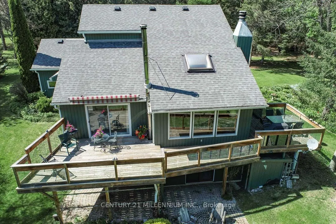 248504 5 Sideroad
