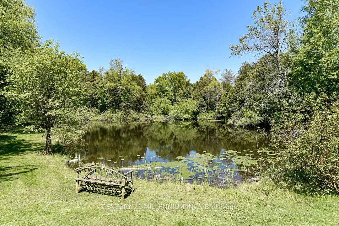 248504 5 Sideroad