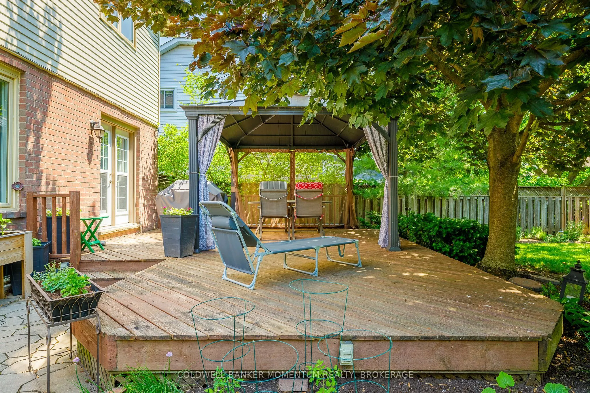 4544 IVY GARDENS Crescent