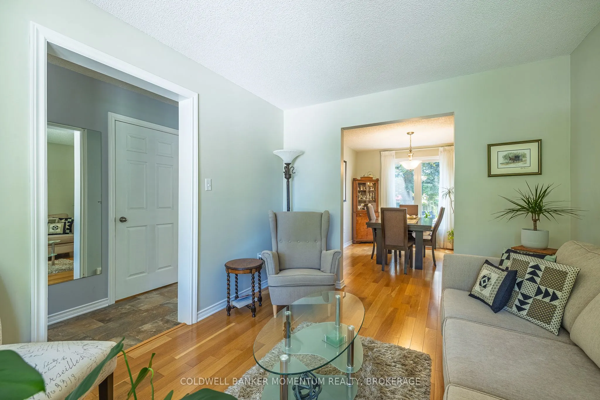 4544 IVY GARDENS Crescent