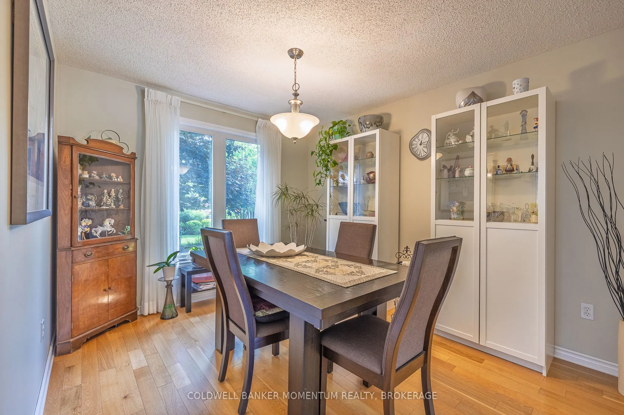 4544 IVY GARDENS Crescent