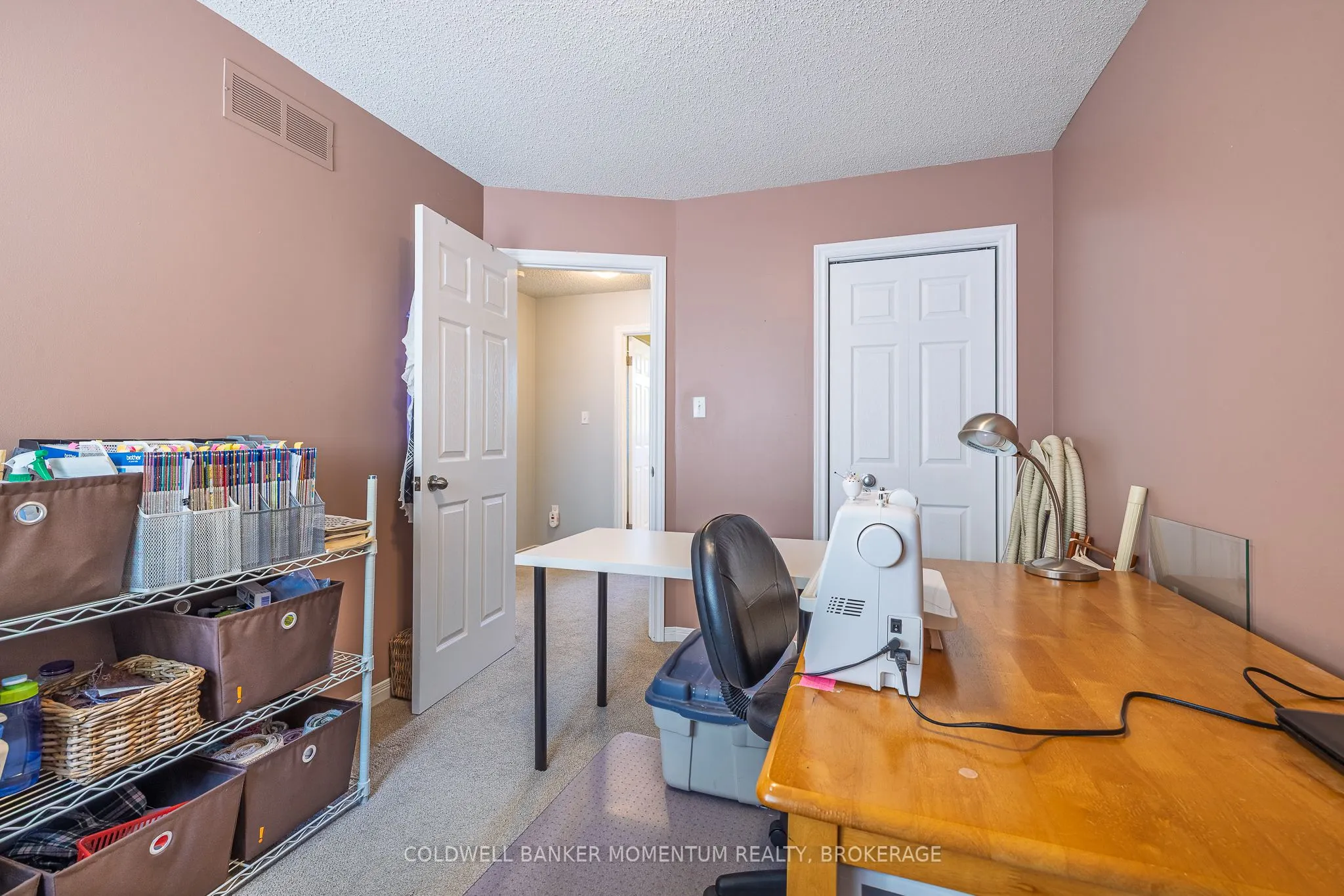 4544 IVY GARDENS Crescent
