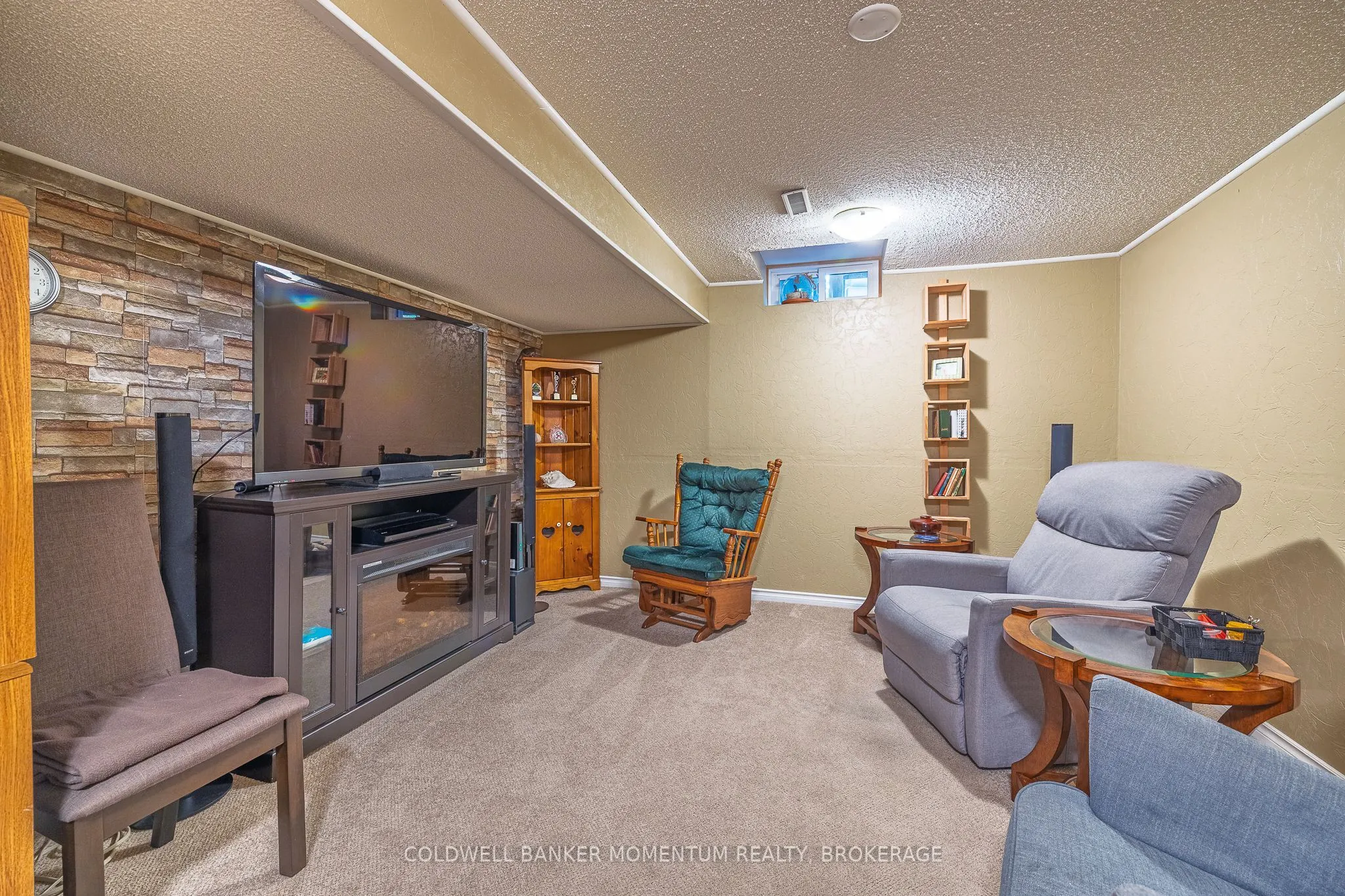 4544 IVY GARDENS Crescent