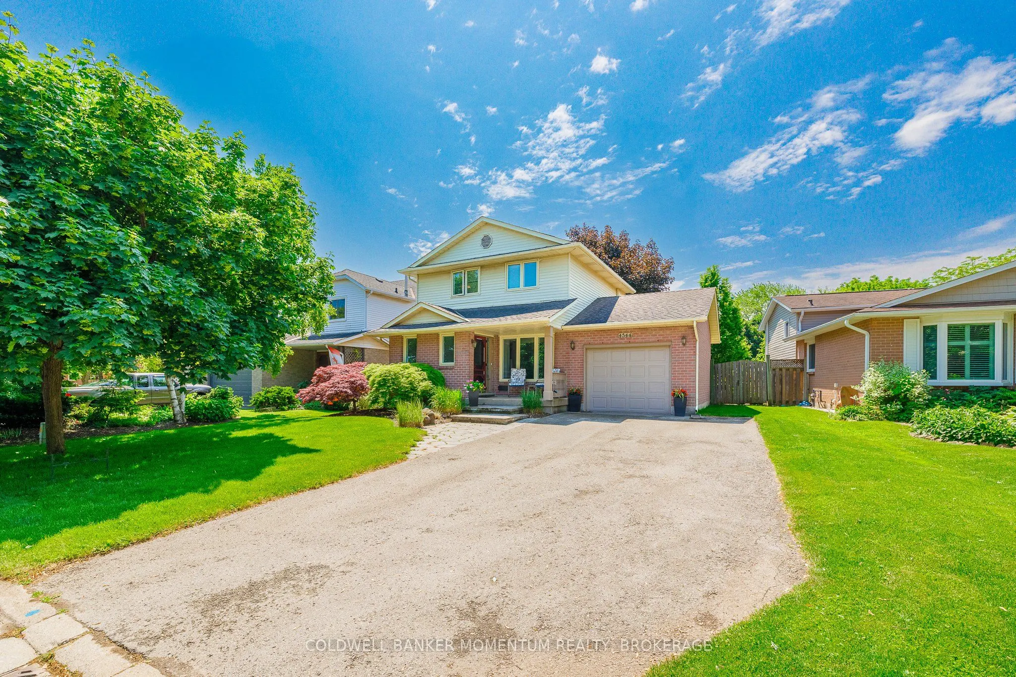 4544 IVY GARDENS Crescent