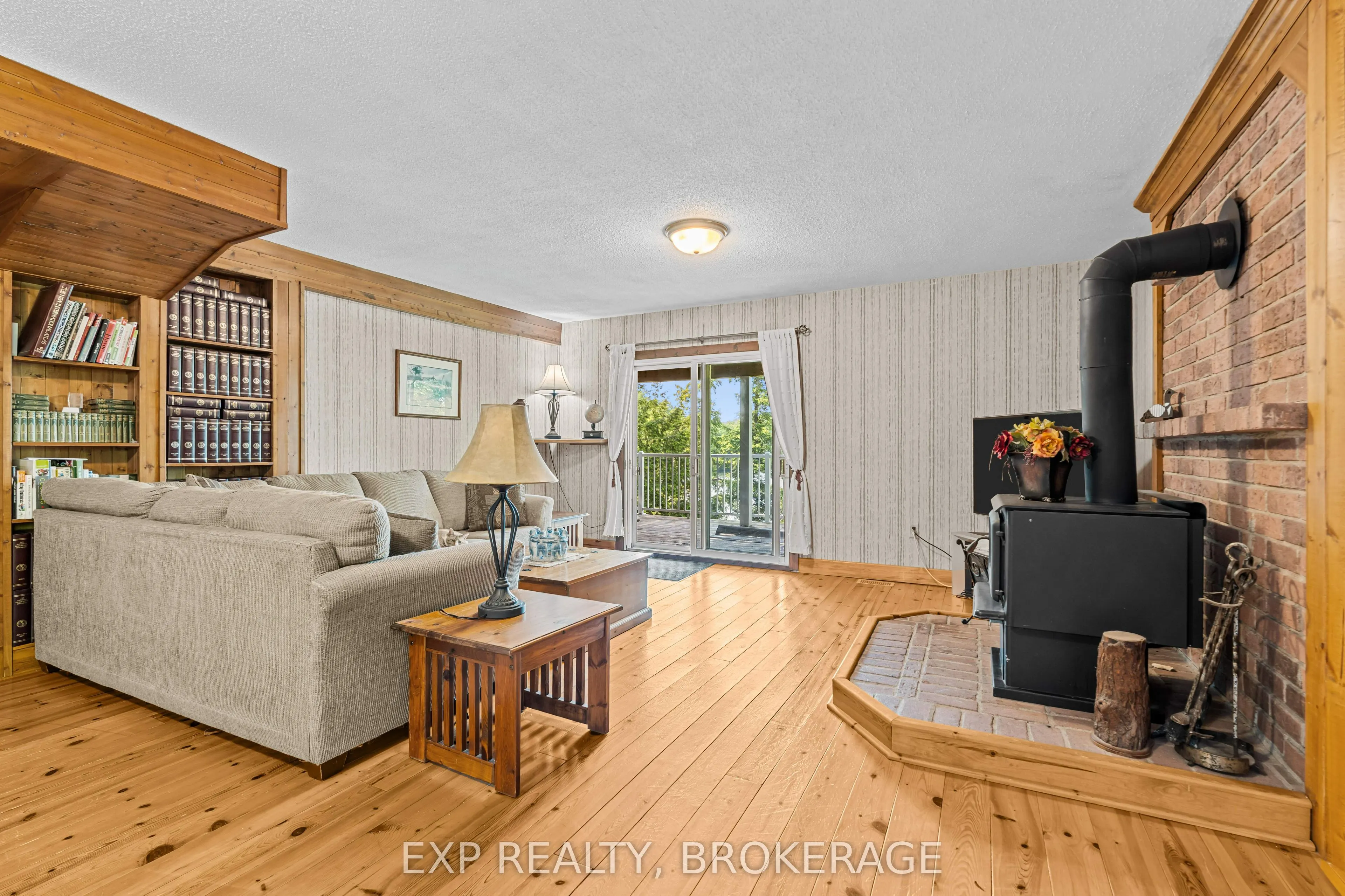 5525 RIDEAU Road