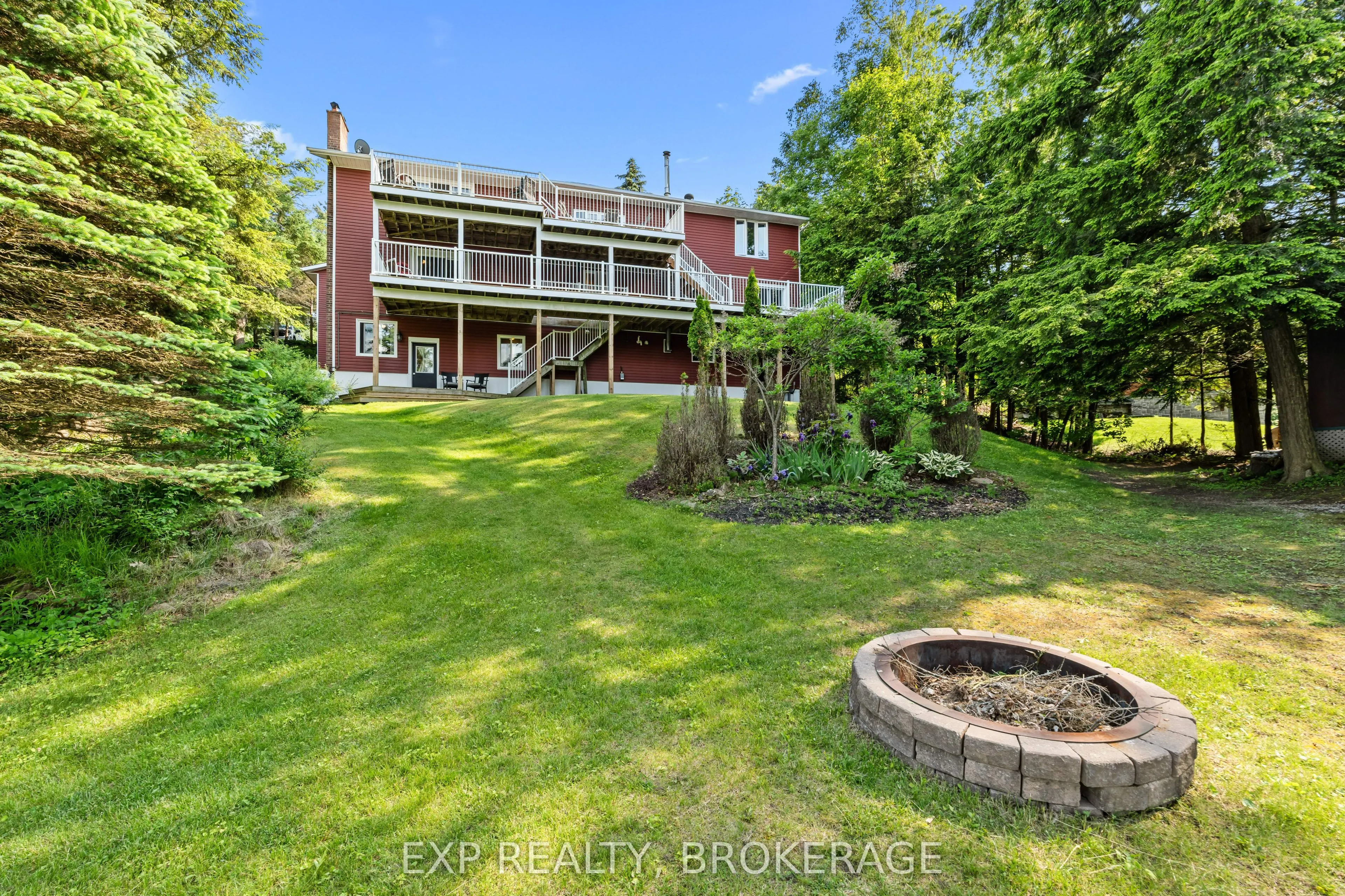 5525 RIDEAU Road