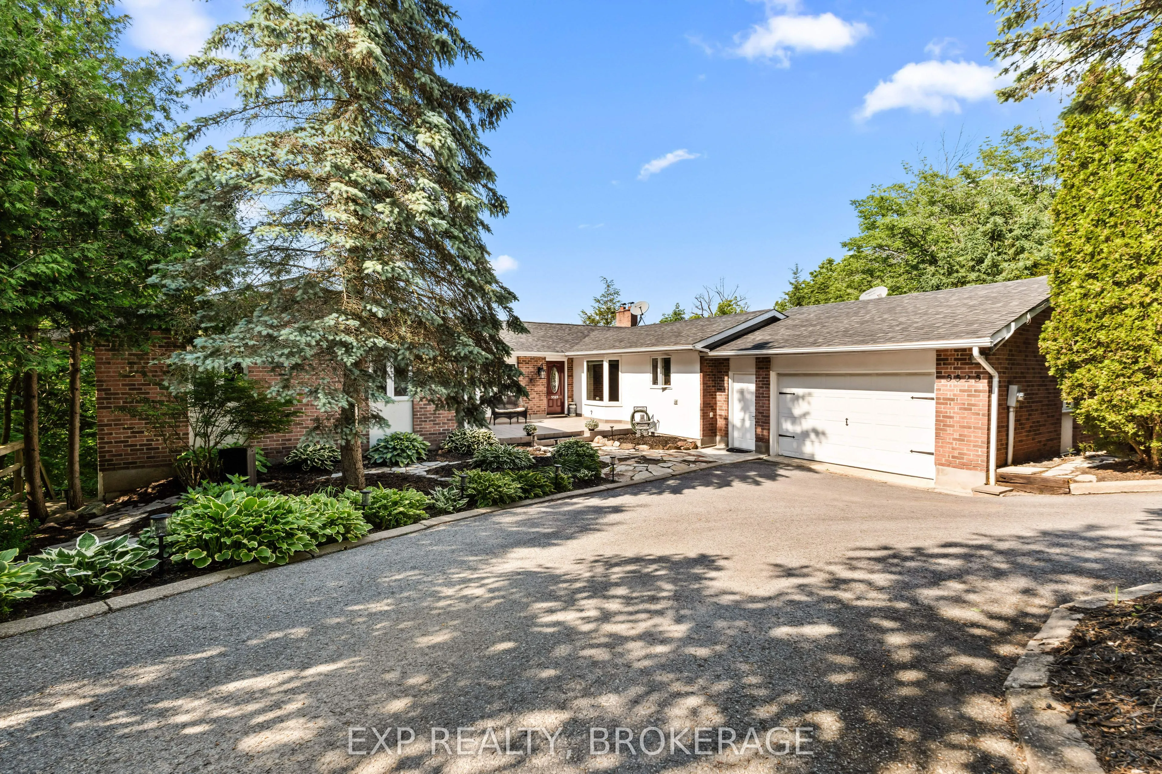 5525 RIDEAU Road