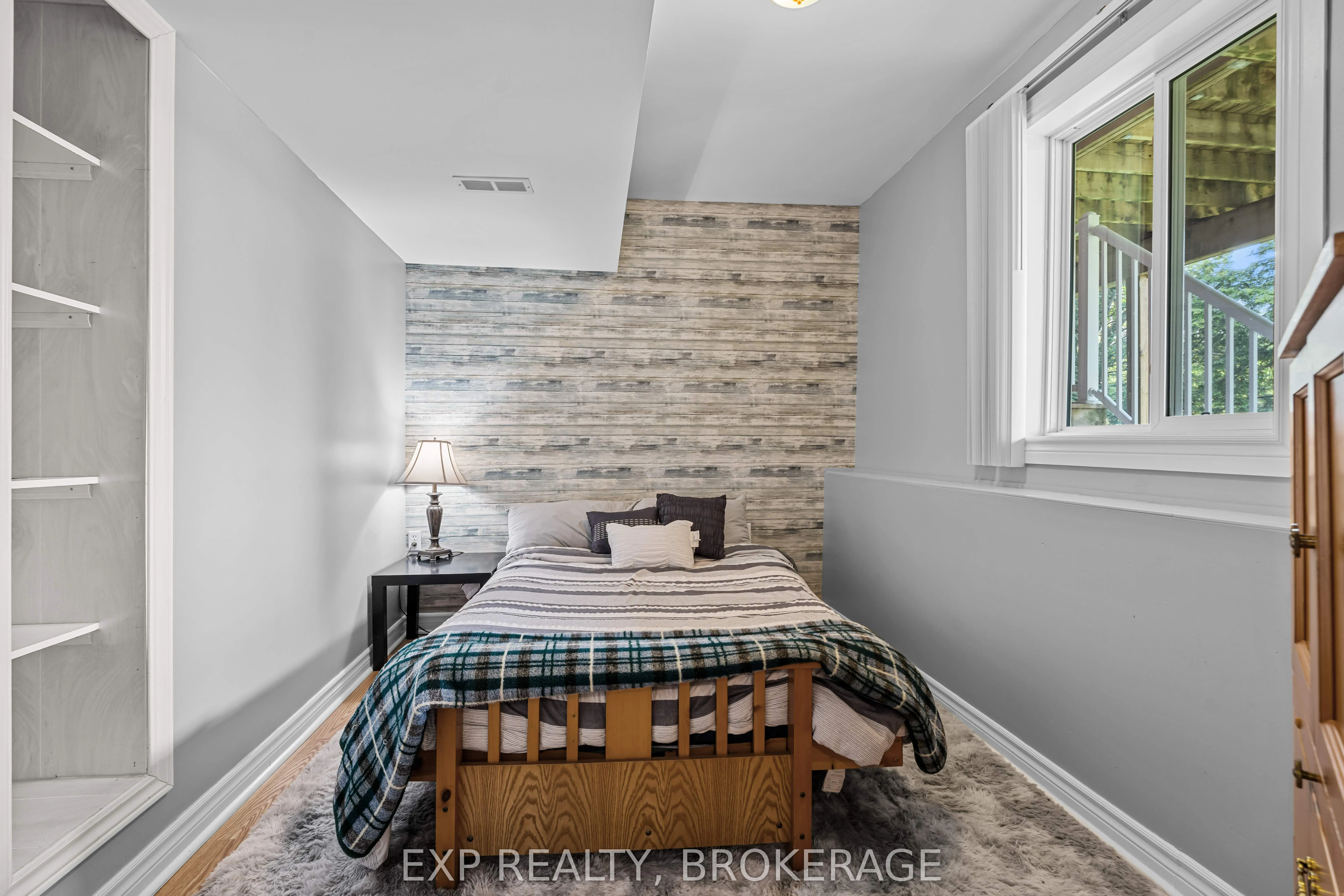 5525 RIDEAU Road