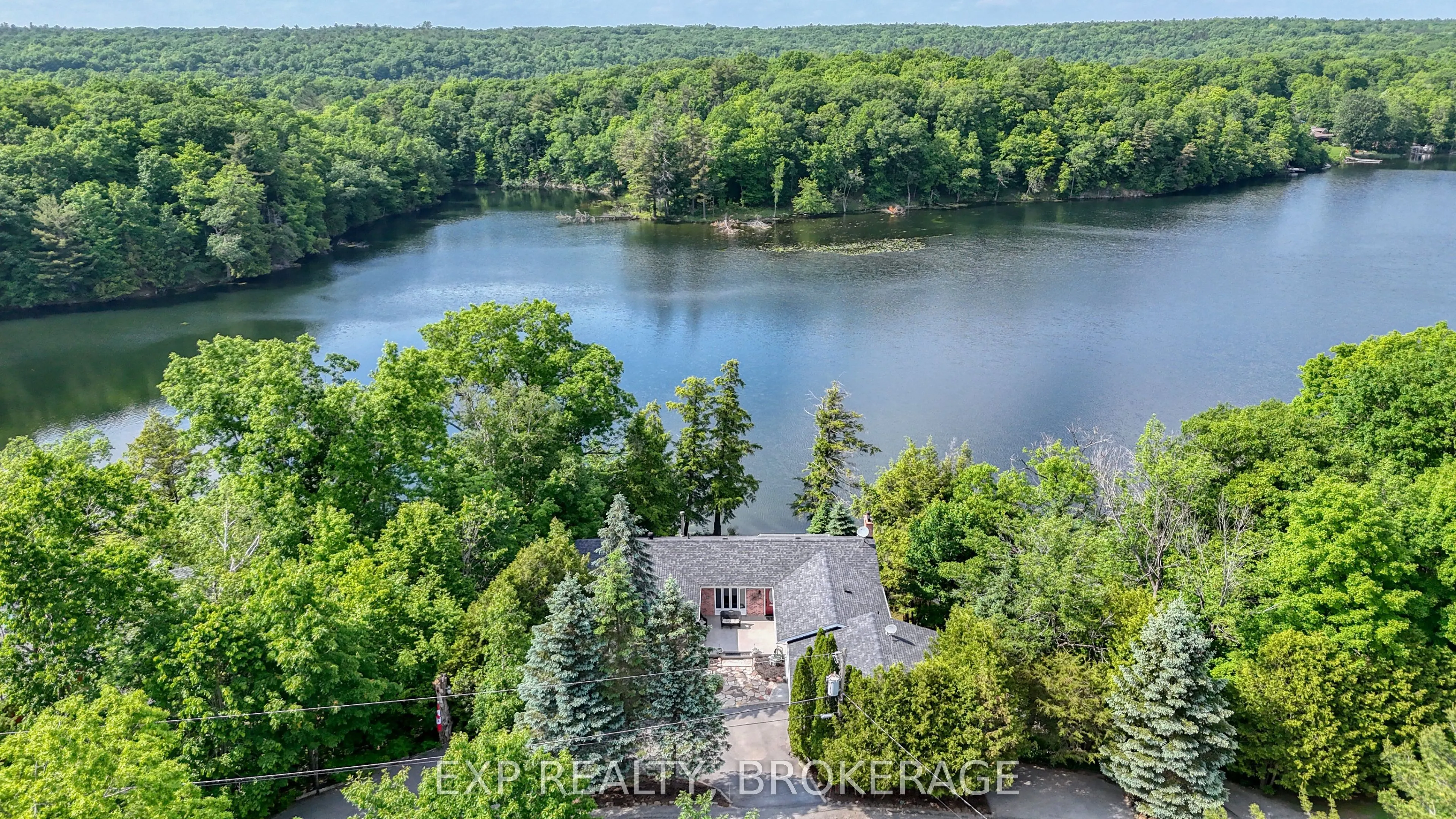 5525 RIDEAU Road