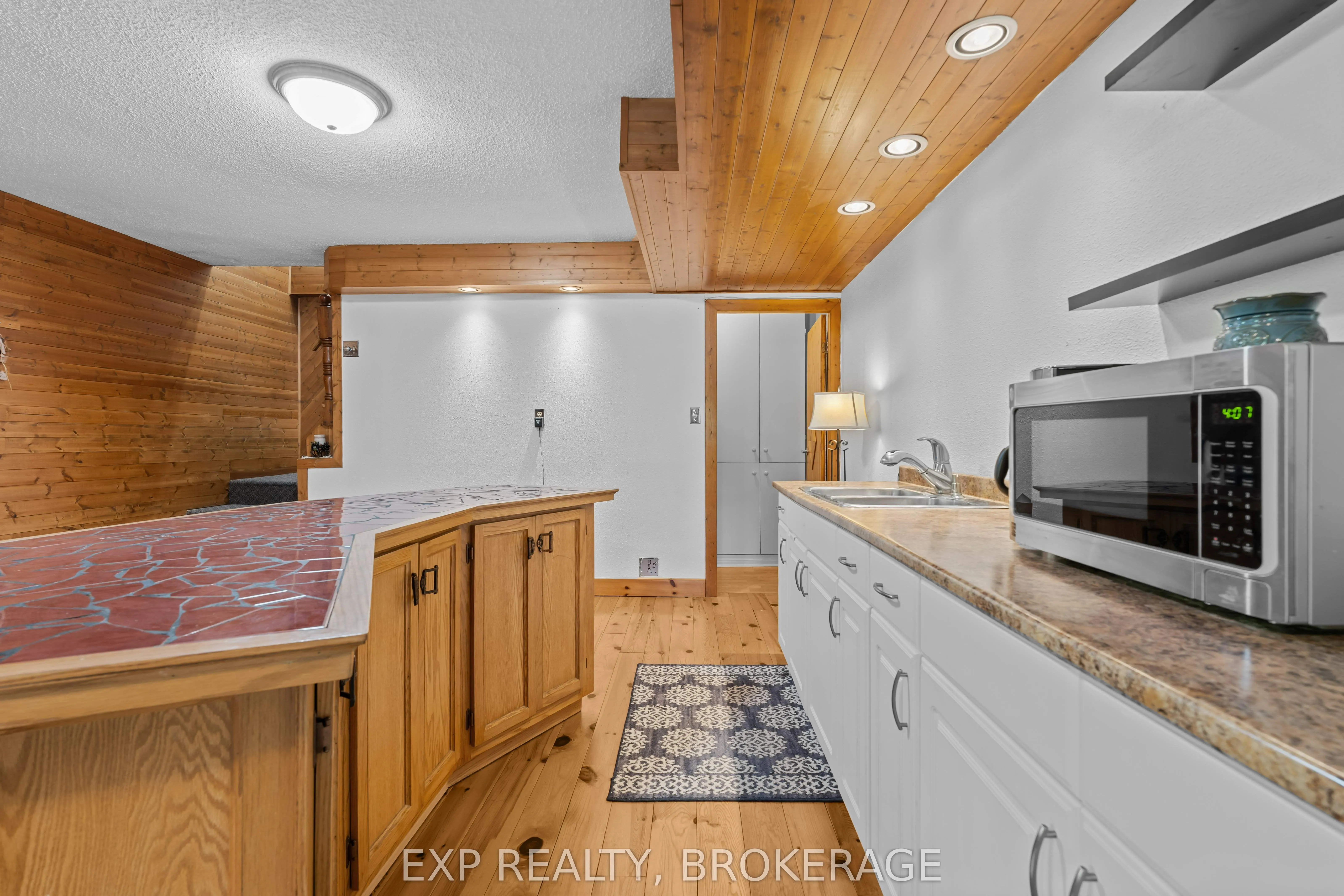 5525 RIDEAU Road