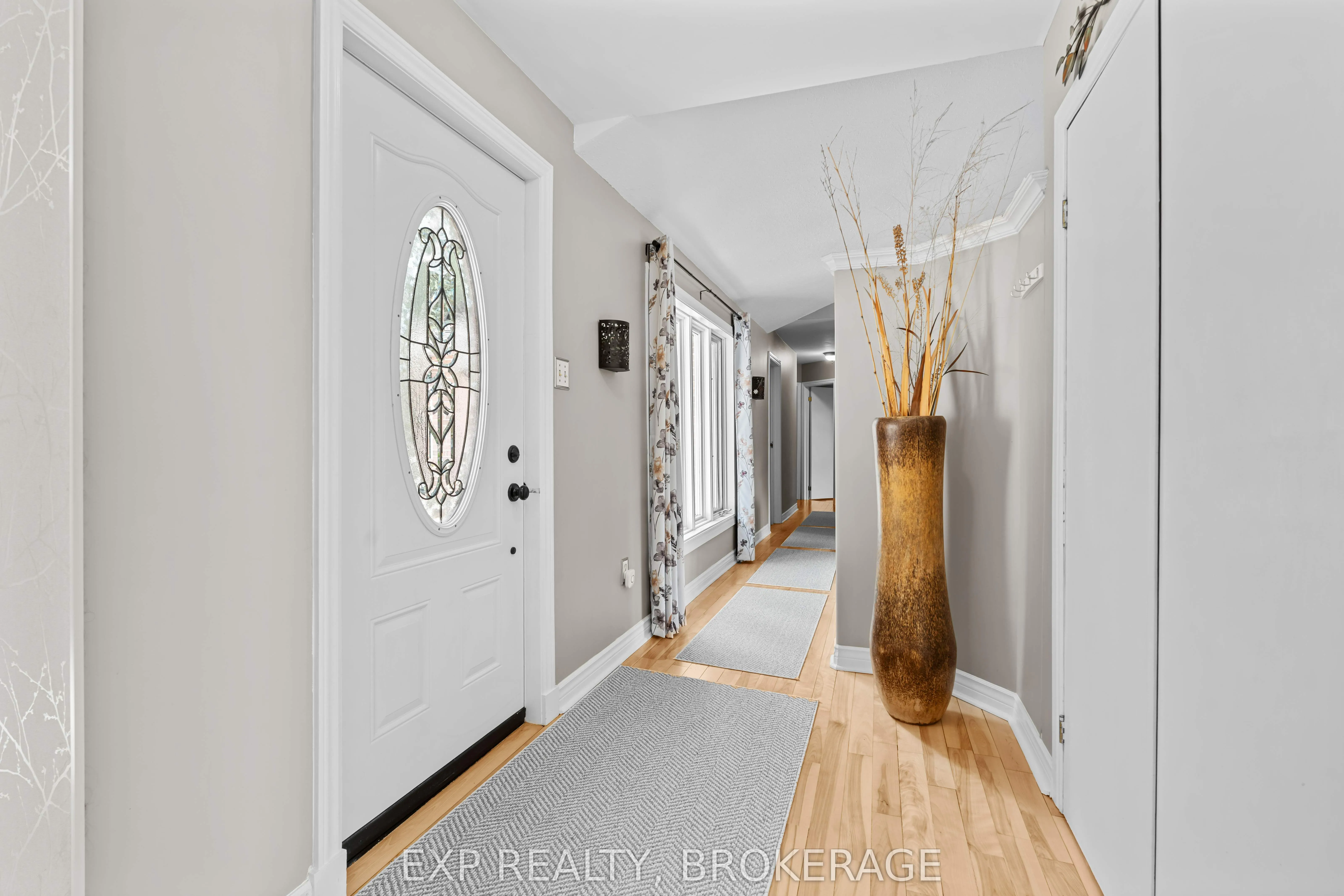 5525 RIDEAU Road