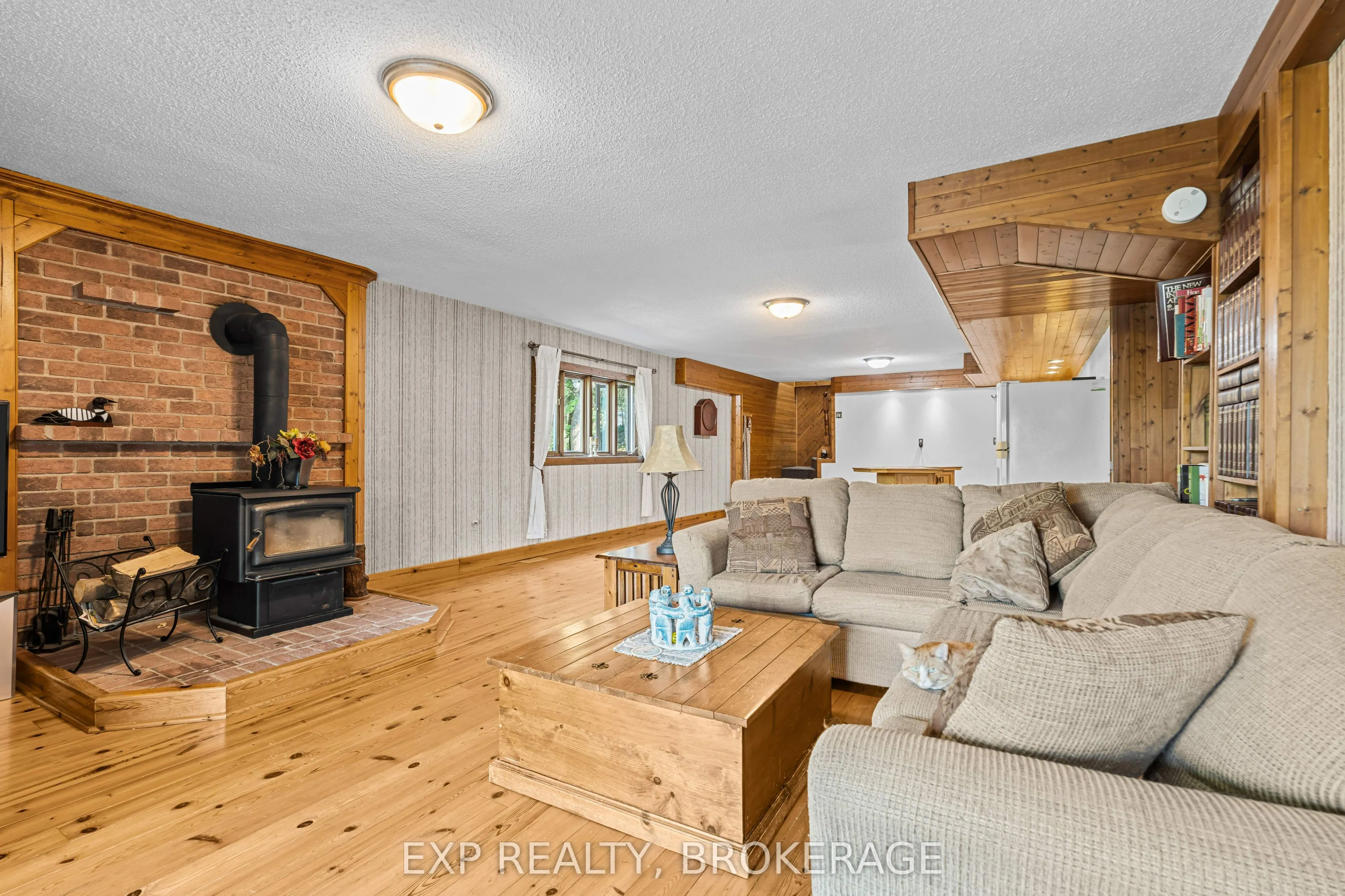 5525 RIDEAU Road