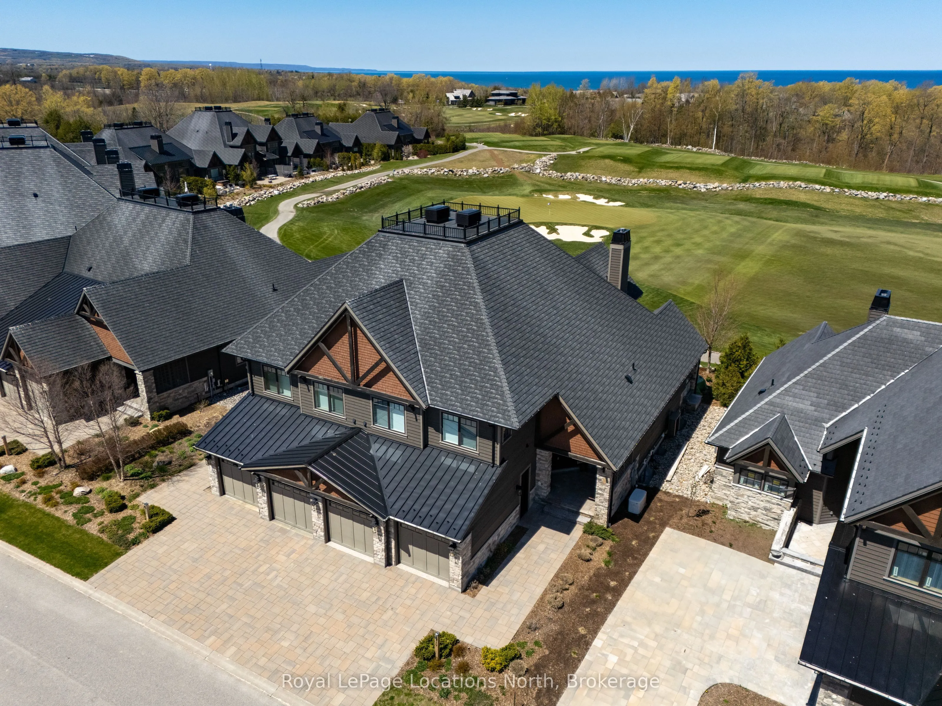 129 Georgian Bay Lane, #11