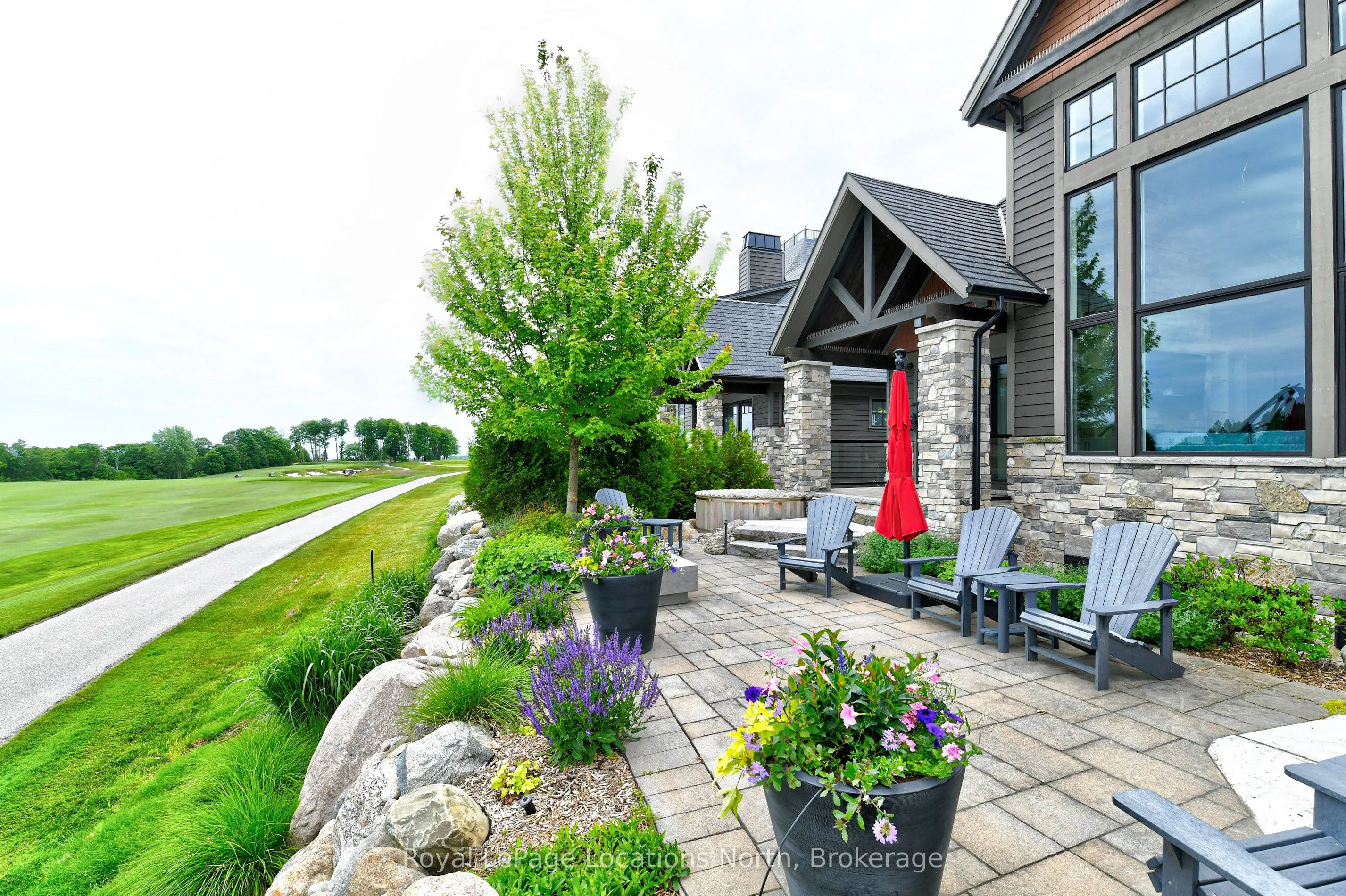 129 Georgian Bay Lane, #11