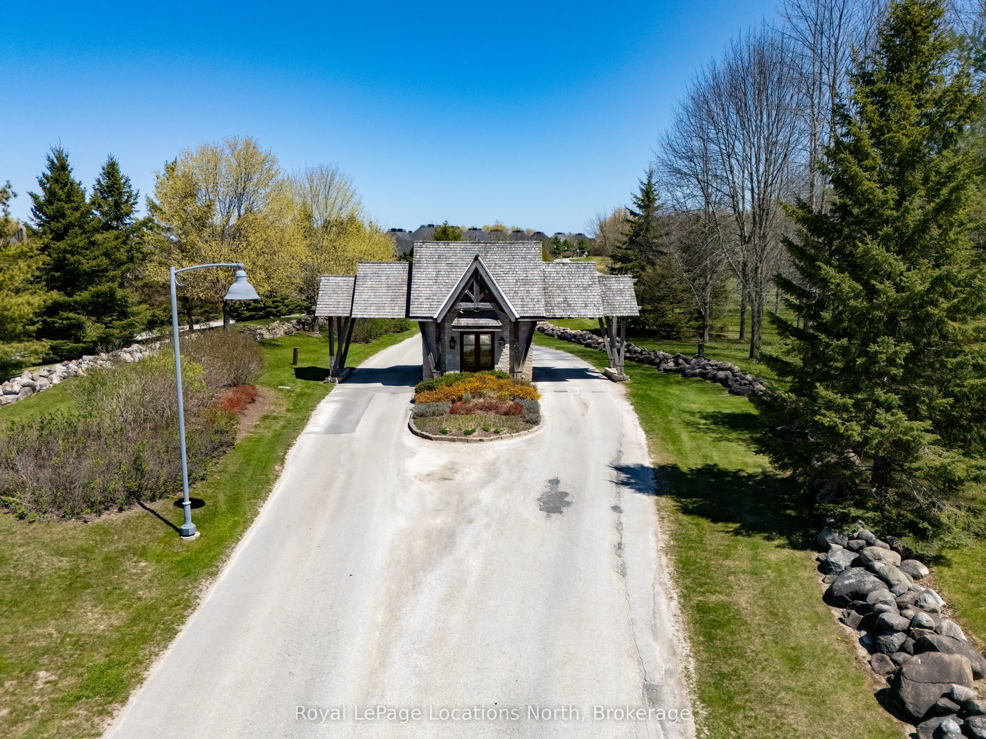 129 Georgian Bay Lane, #11