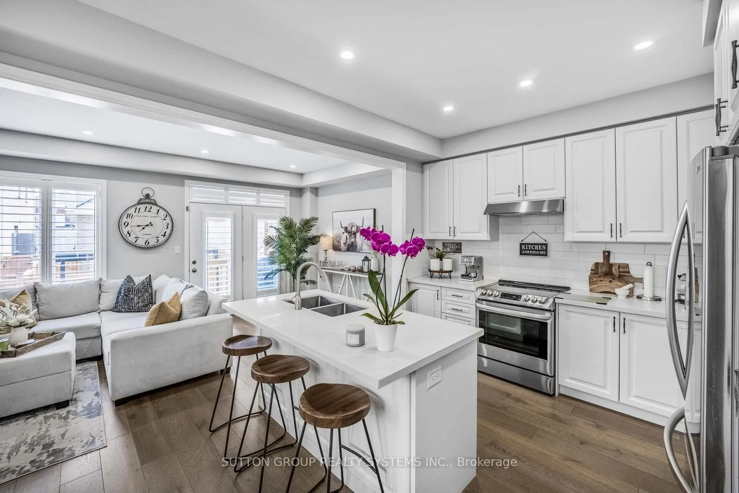 93 Westfield Crescent