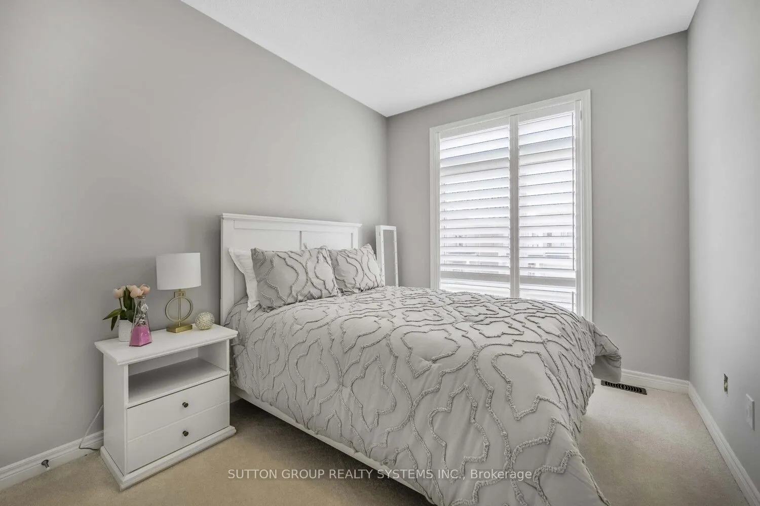 93 Westfield Crescent