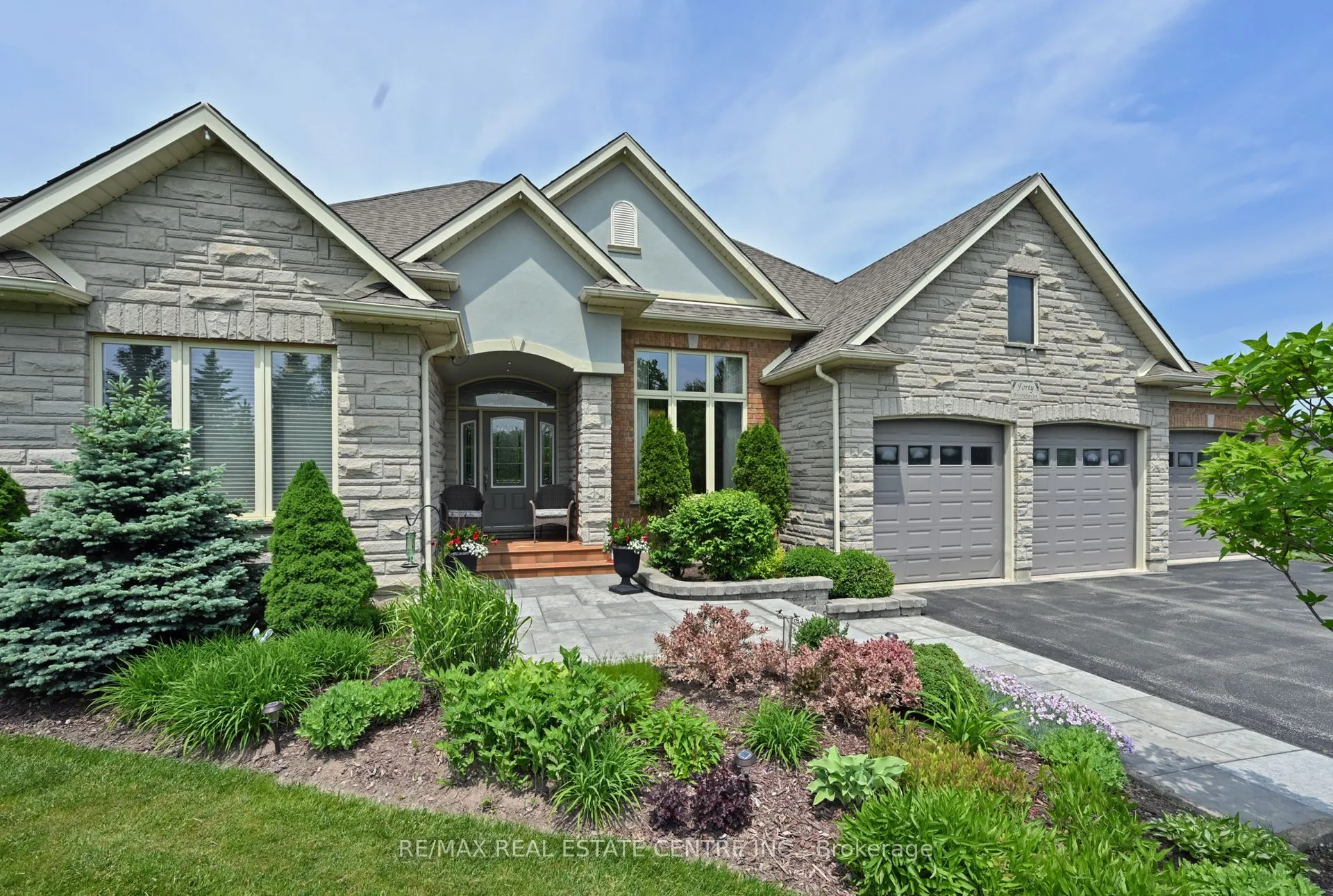 40 Brookhaven Crescent