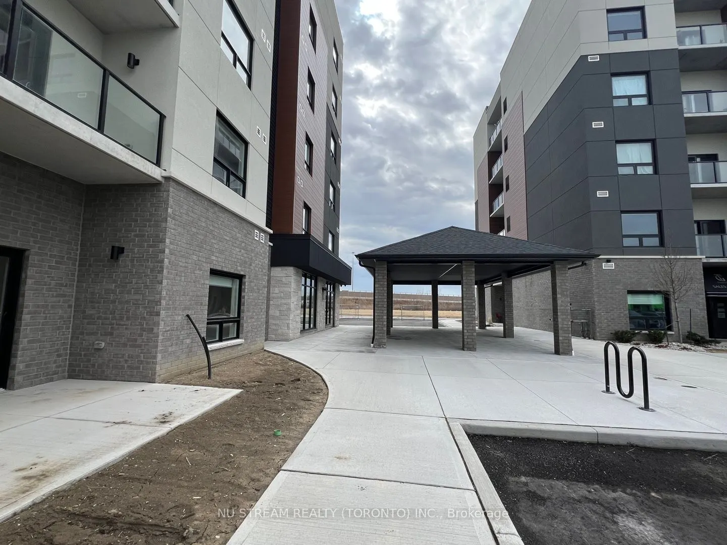 4775 WALKER Road, #513
