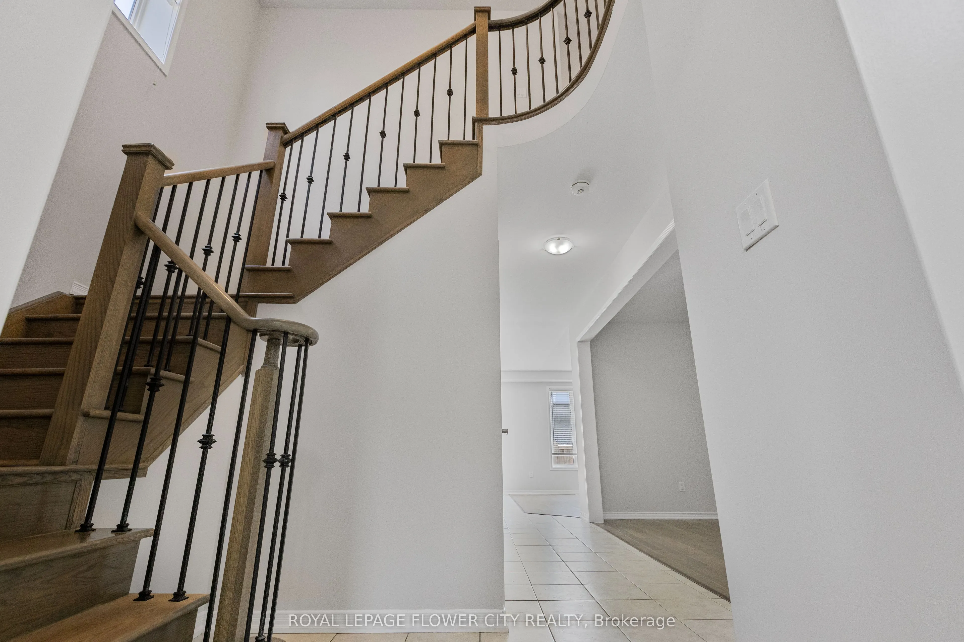 25 Munro Circle