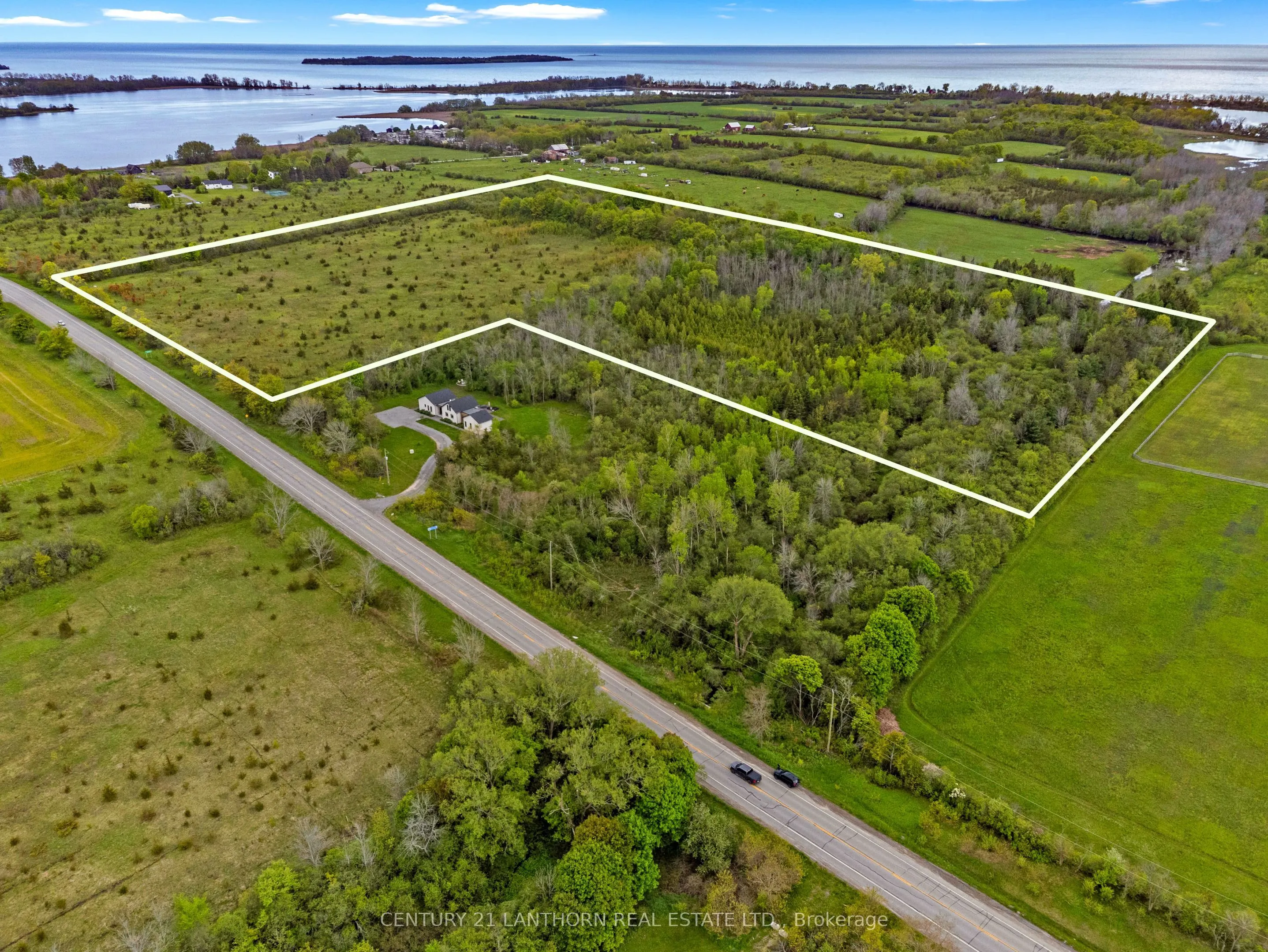 00 Loyalist Parkway