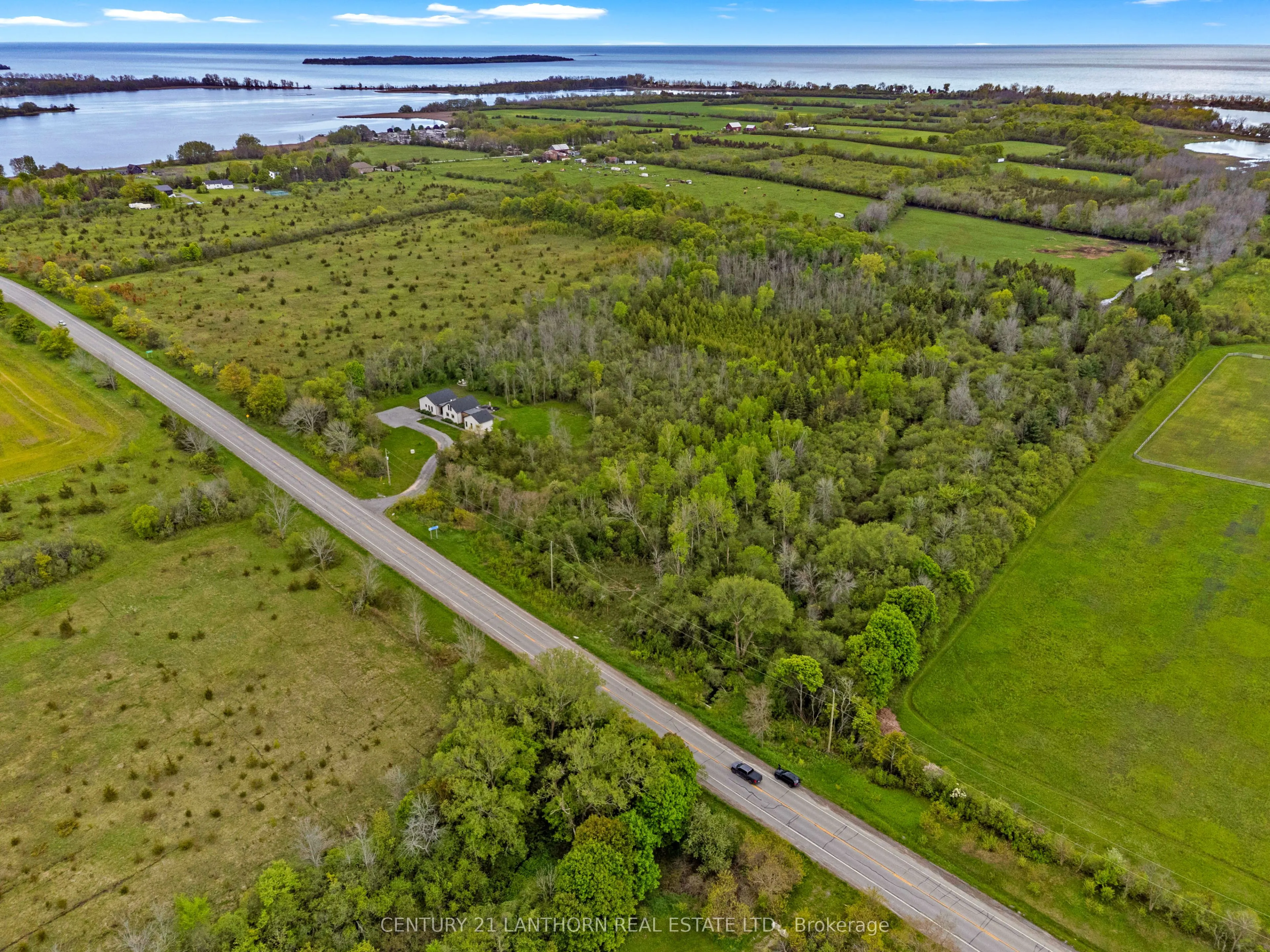 00 Loyalist Parkway