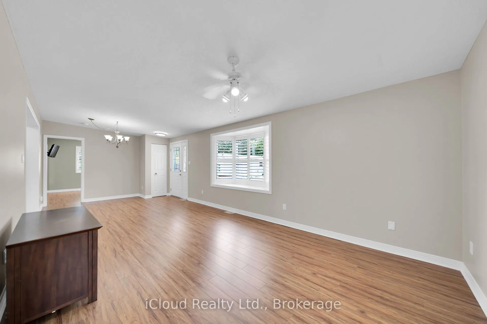 2 Golden Pond Road Pvt Road
